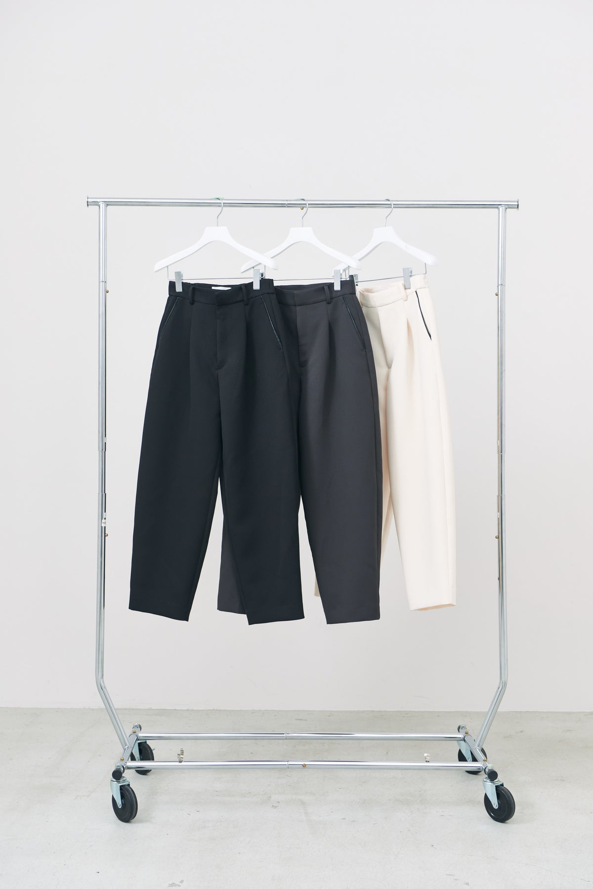 Edge Curve Pants